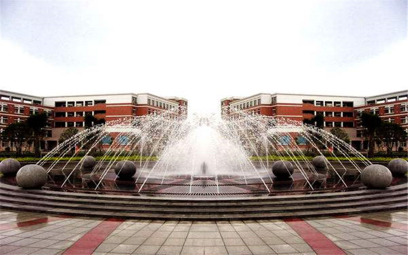 浙江广厦建设职业技术大学校园风景