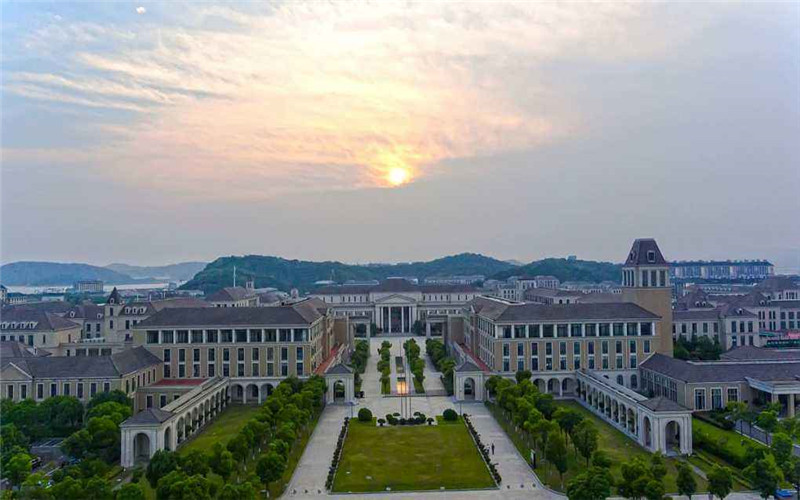 浙江药科职业大学校园风景