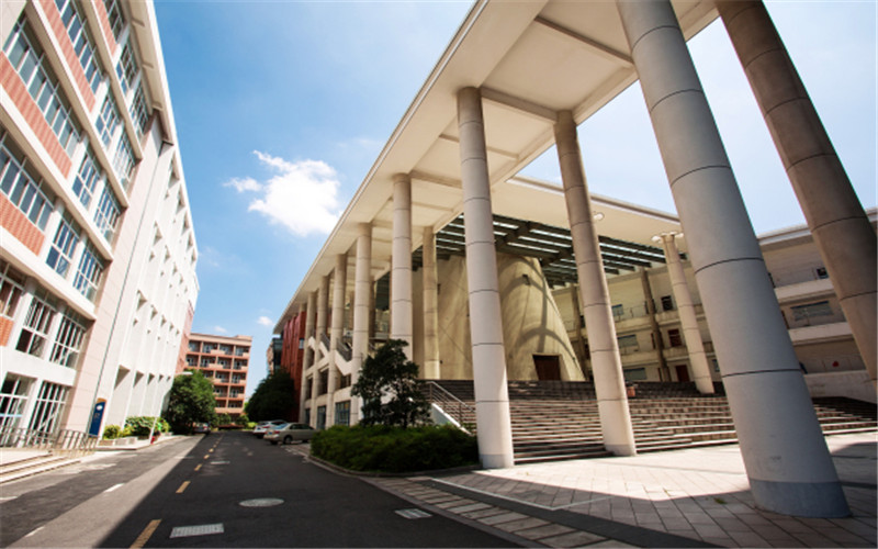 浙江医药高等专科学校校园风景