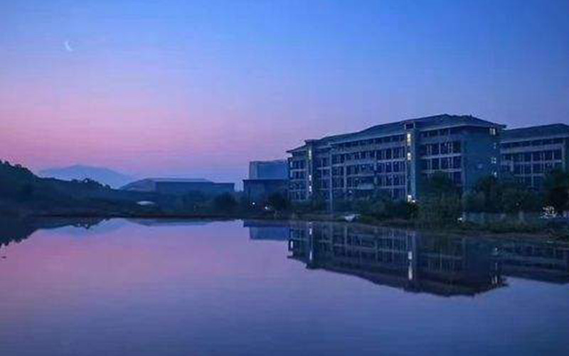 杭州科技职业技术学院校园风景